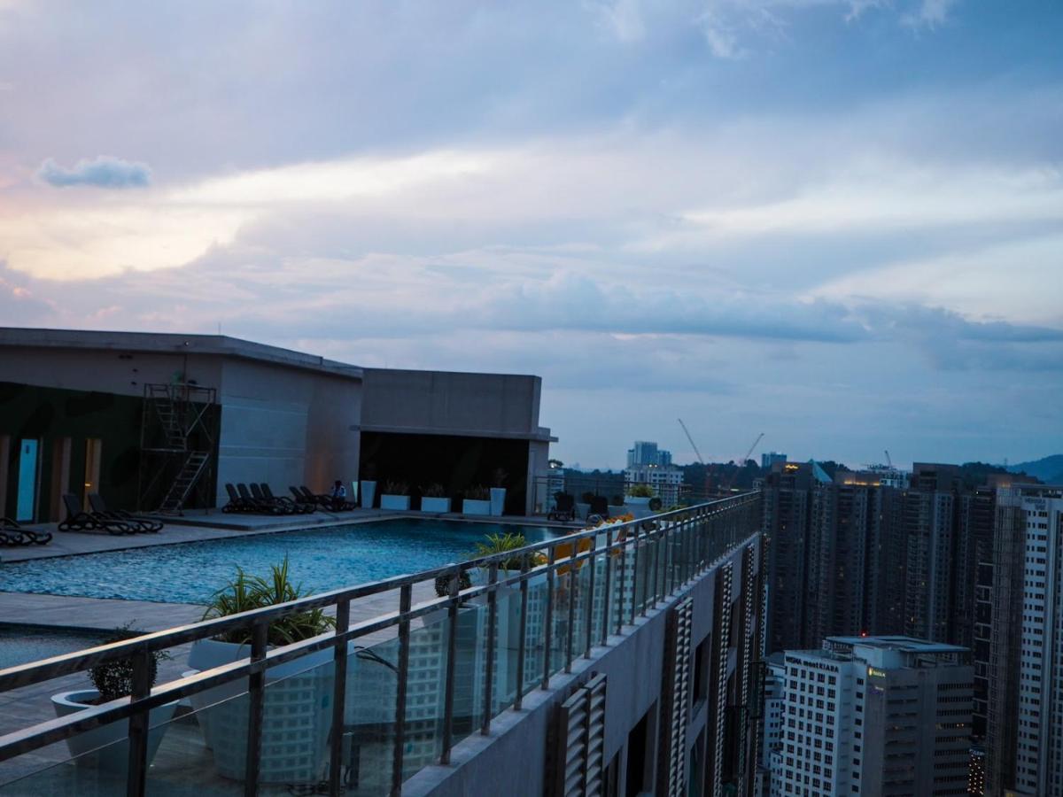 Corporate Hotel Suites At Hartamas / Mont Kiara 쿠알라룸푸르 외부 사진