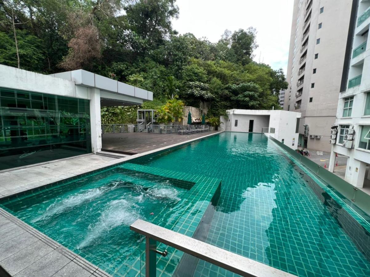 Corporate Hotel Suites At Hartamas / Mont Kiara 쿠알라룸푸르 외부 사진