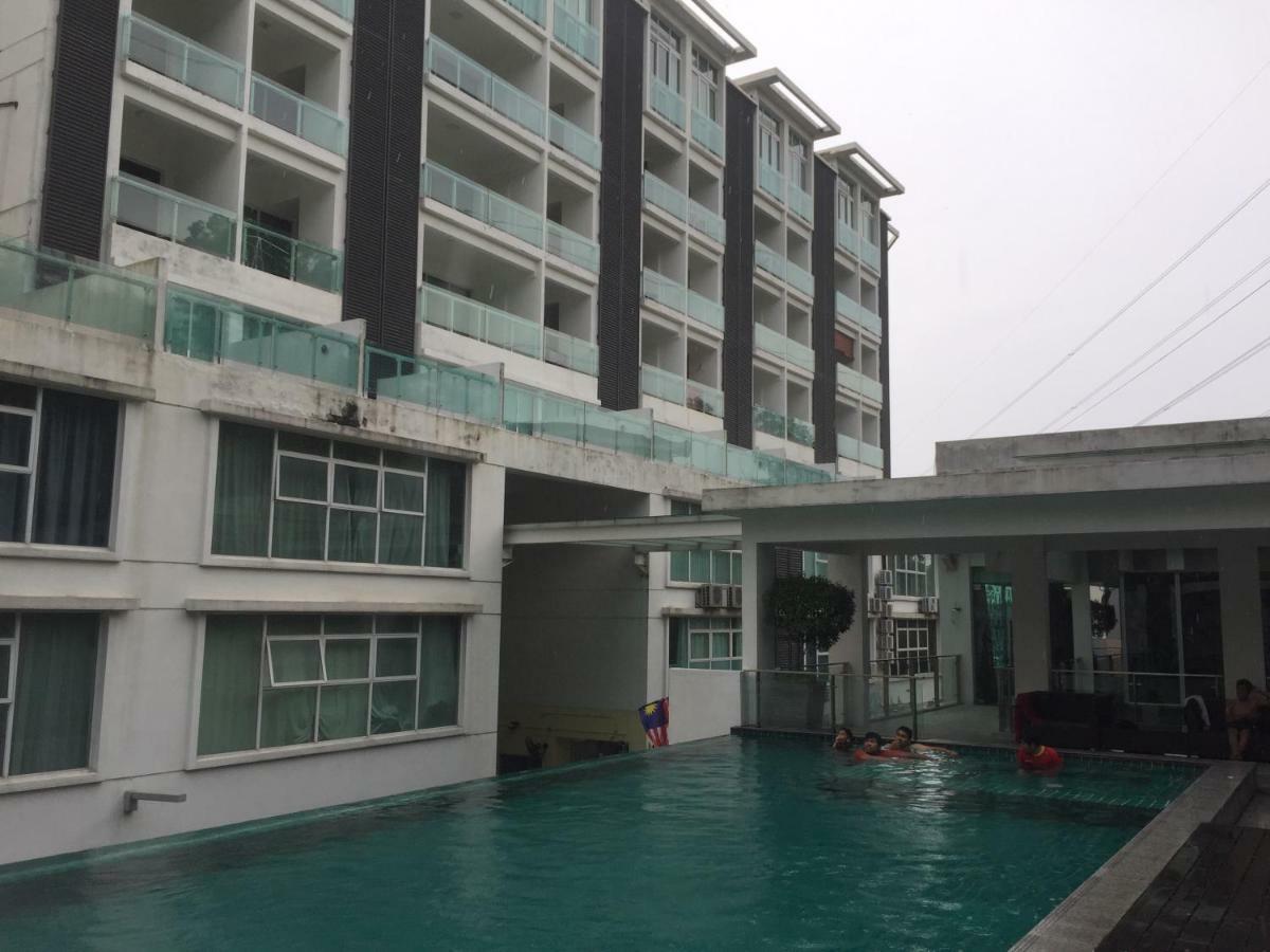 Corporate Hotel Suites At Hartamas / Mont Kiara 쿠알라룸푸르 외부 사진